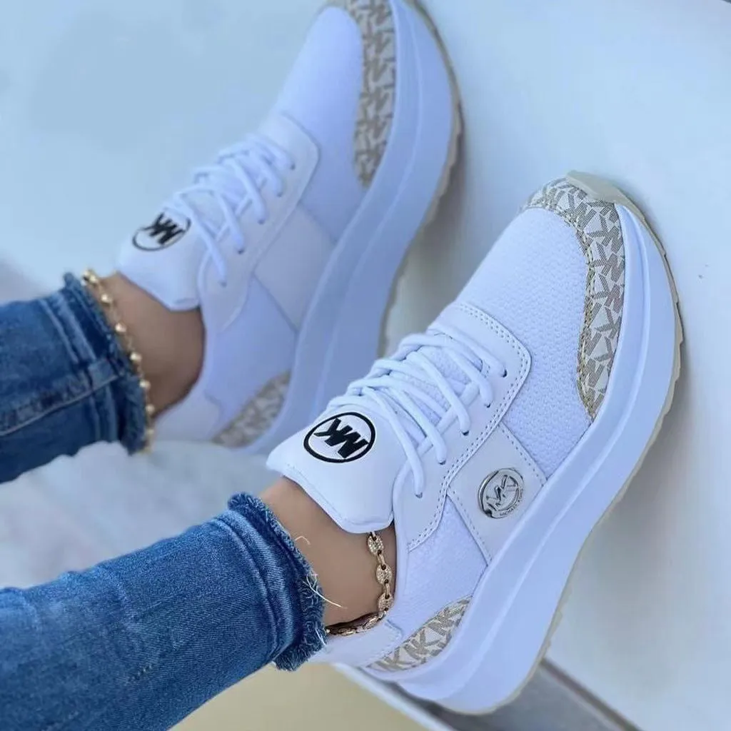 Elizabeth  Dicksohliger Damen-Sneaker mit Farbakzenten