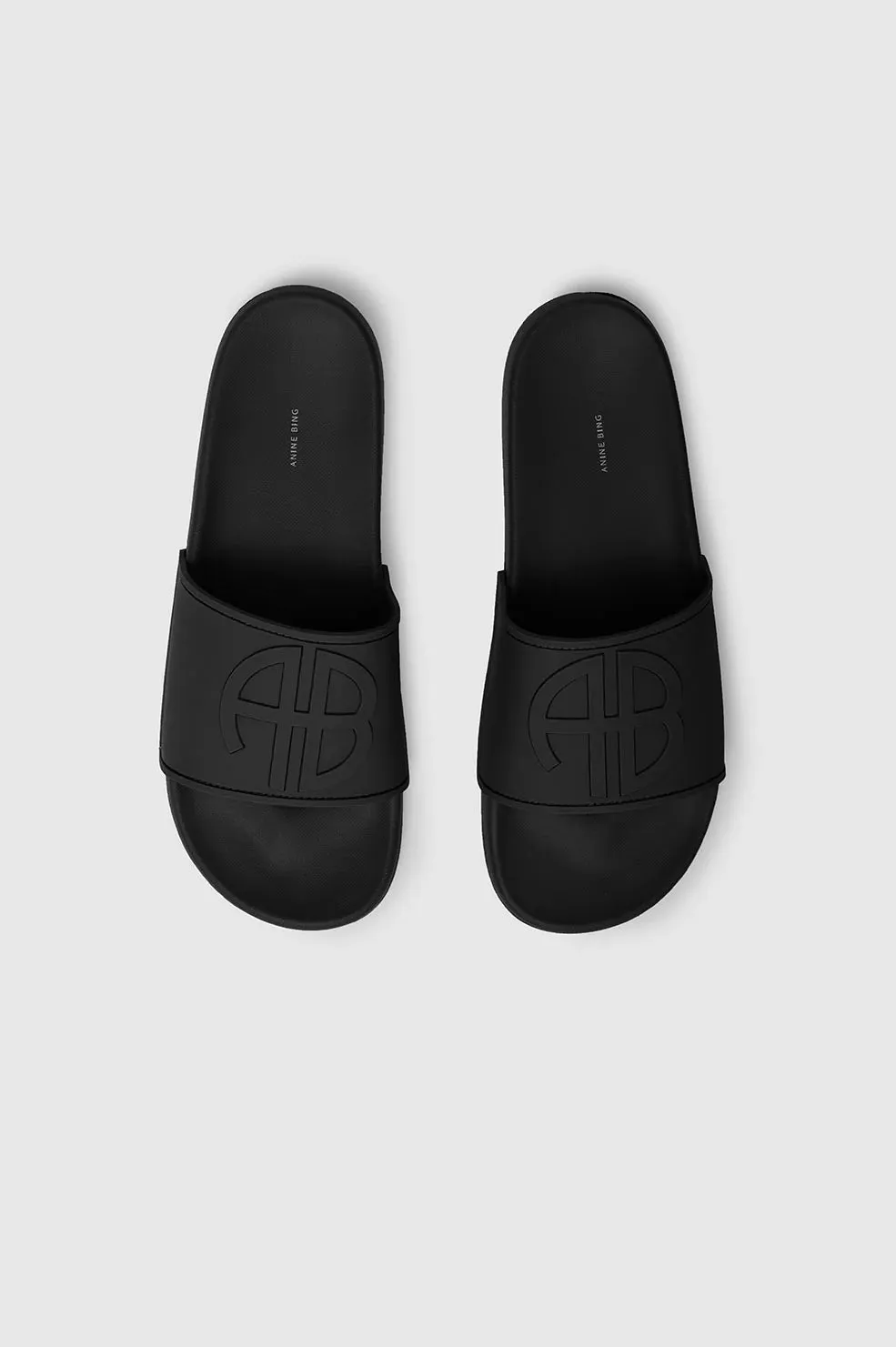 ISLA SLIDES BLACK MONOGRAM