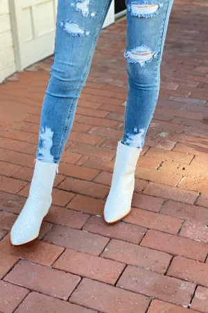 Matisse Caty White Snake Booties