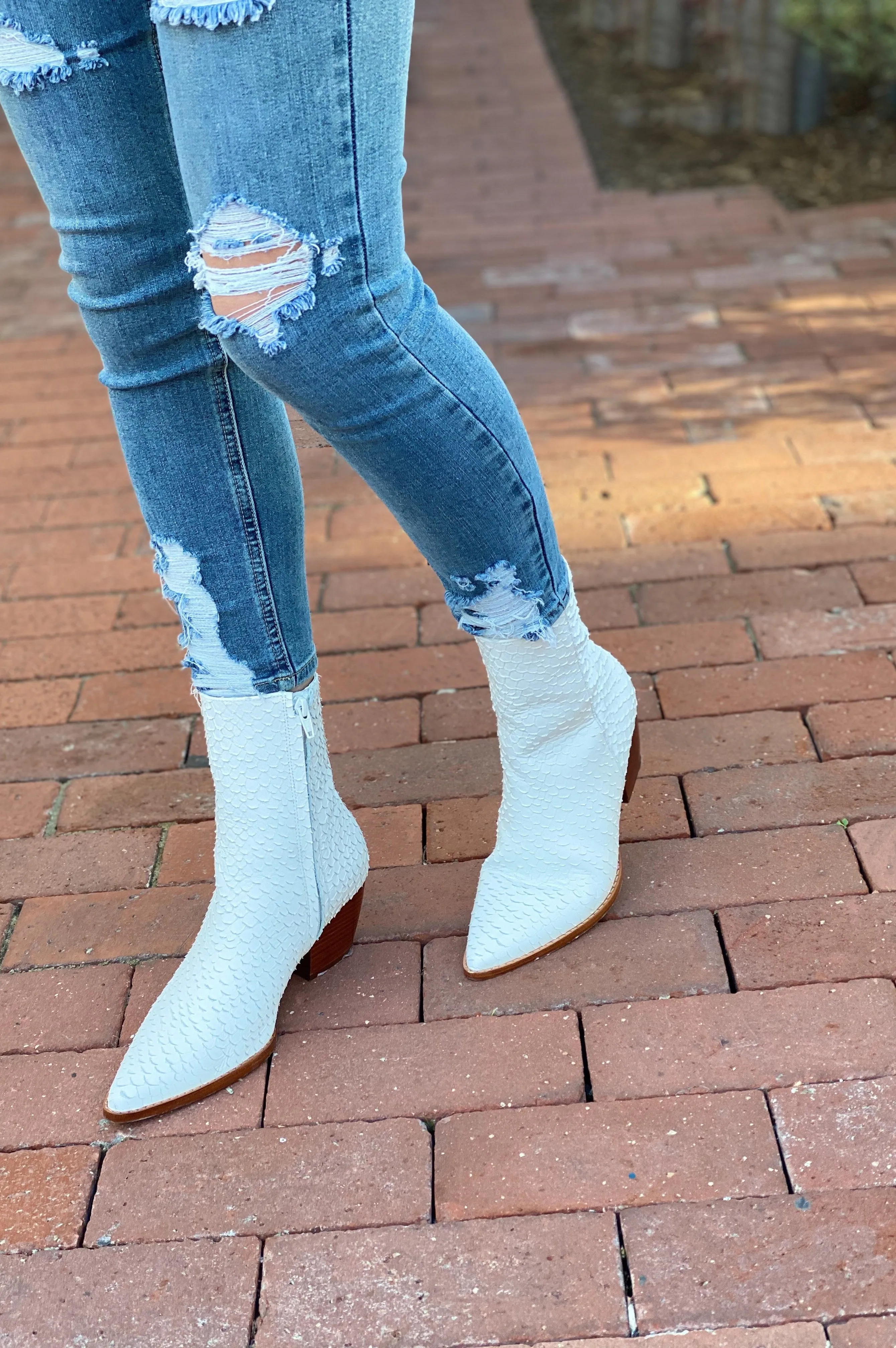 Matisse Caty White Snake Booties