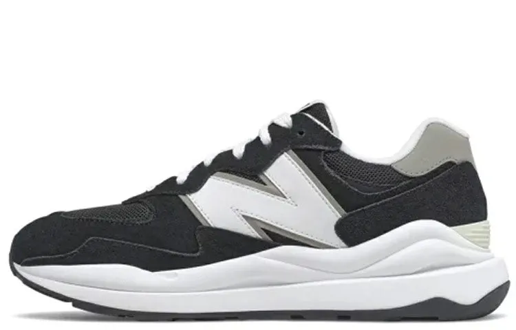 New Balance 57/40 Team Black